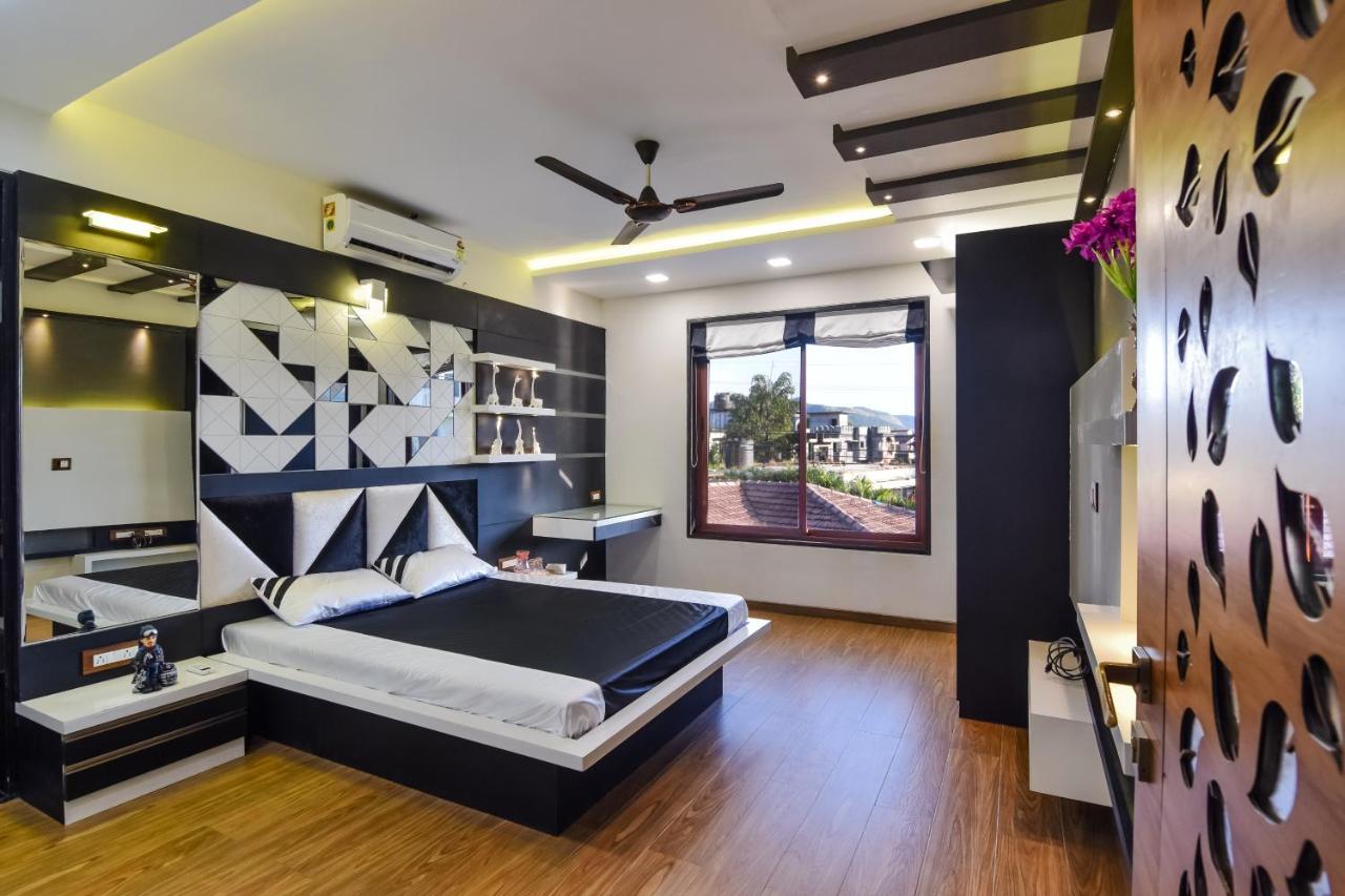 Lifeline Villas - Luxurious Taraangan 4 Mountain View Villa With Biggest Pool And Huge Open Area Lonavala Buitenkant foto